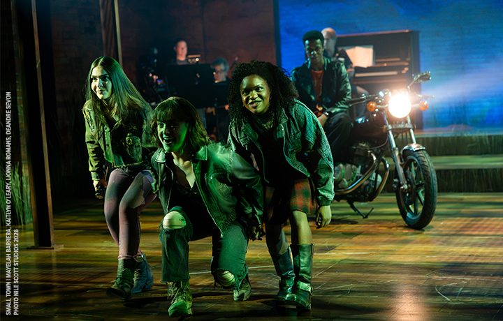 Small Town, Mayelah Barrera, Kaitlyn O'Leary, Lionna Romans, Deandre Sevon, Photo Nile Scott Studios