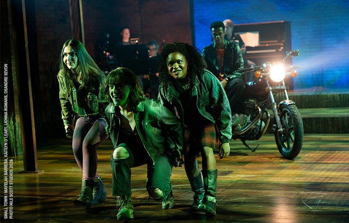 Small Town, Mayelah Barrera, Kaitlyn O'Leary, Lionna Romans, Deandre Sevon, Photo Nile Scott Studios